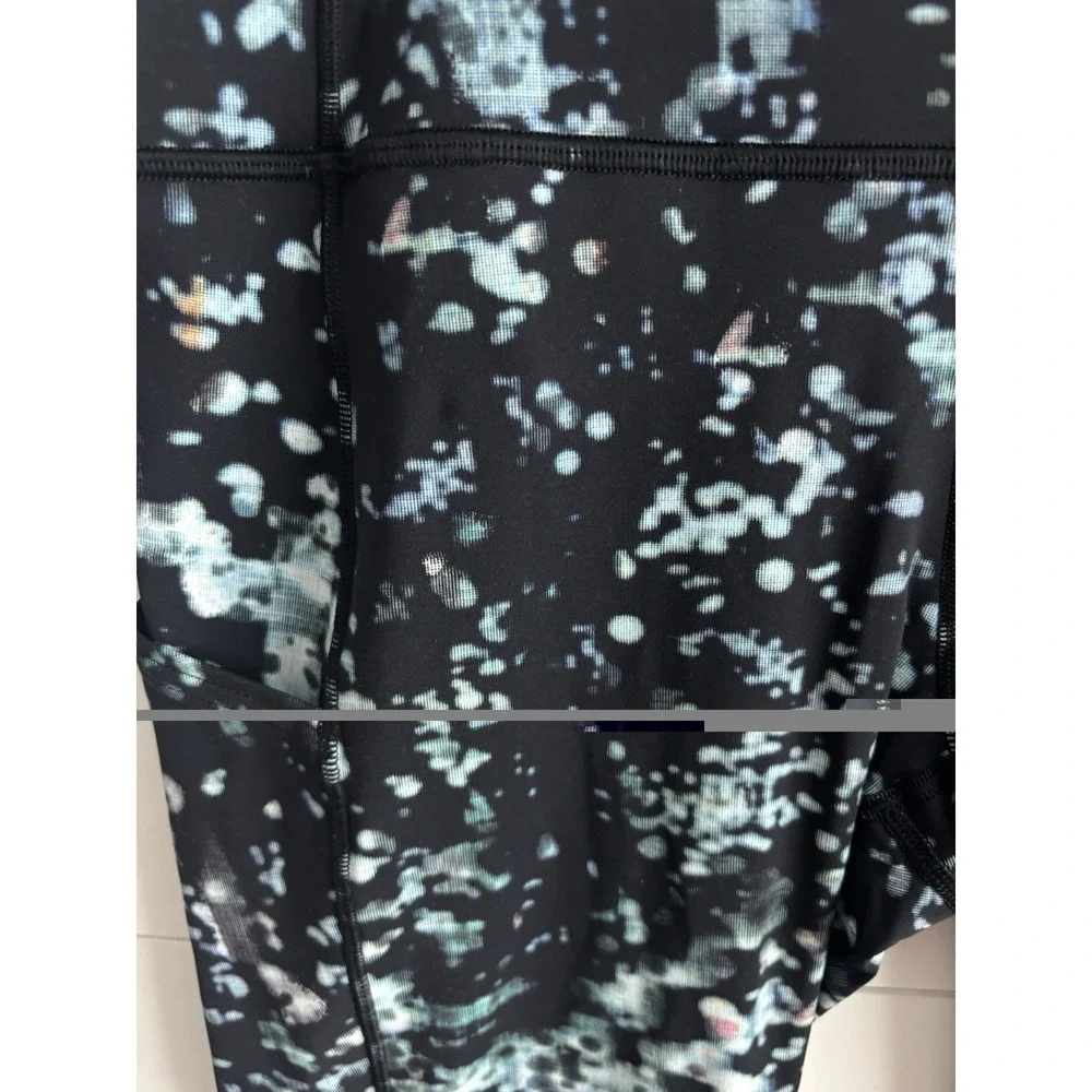 Lululemon Women's Size‎ 10 Printed Fast Free Activewear Leggings 0679